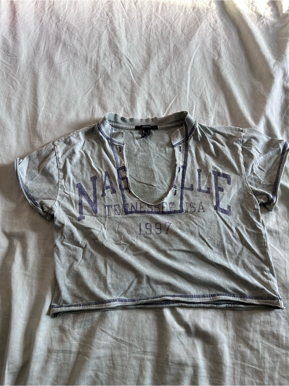 Forever 21 Light Gray Crop Tee with Purple Nashville Graphic